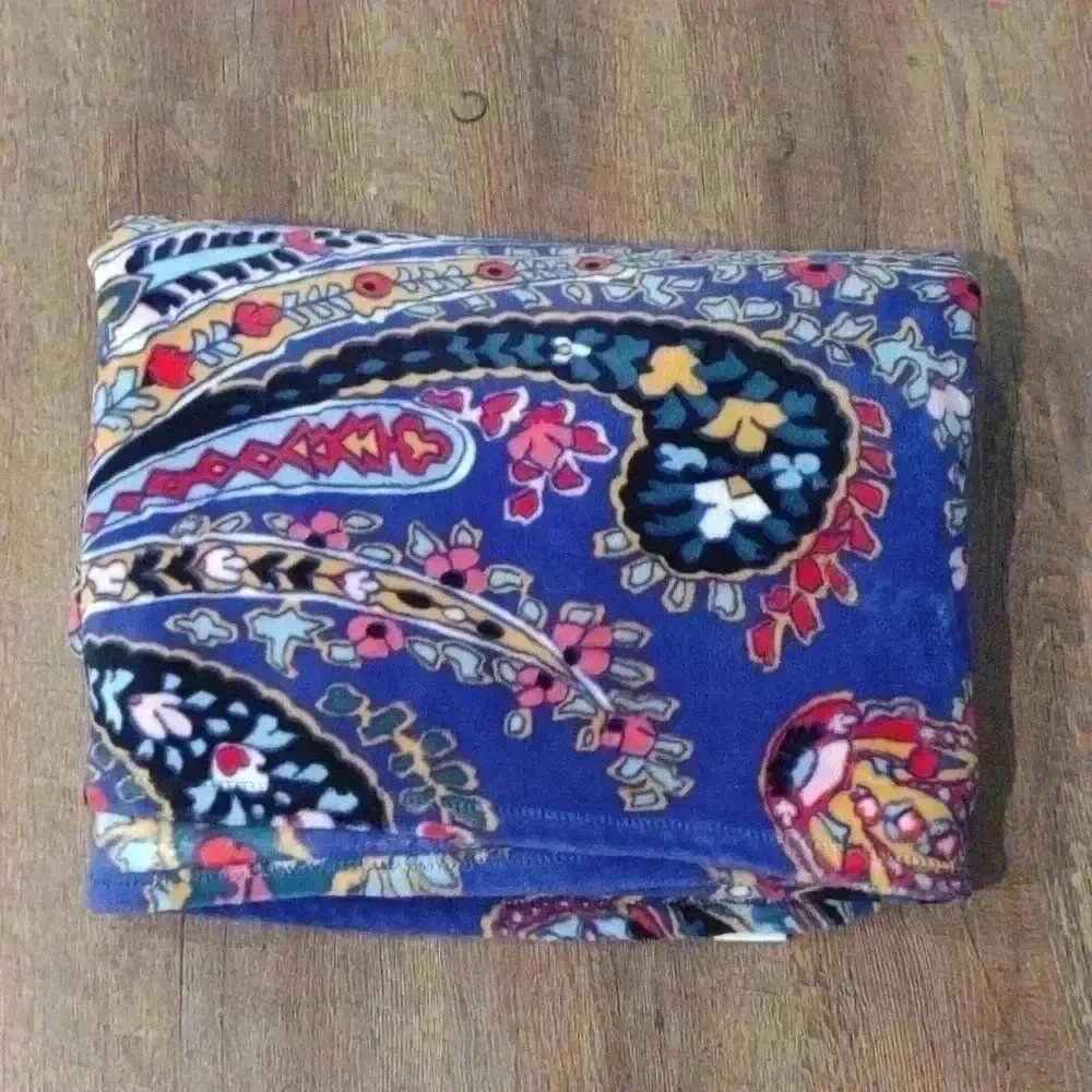 Vera Bradley Paisley throw blanket 75x48